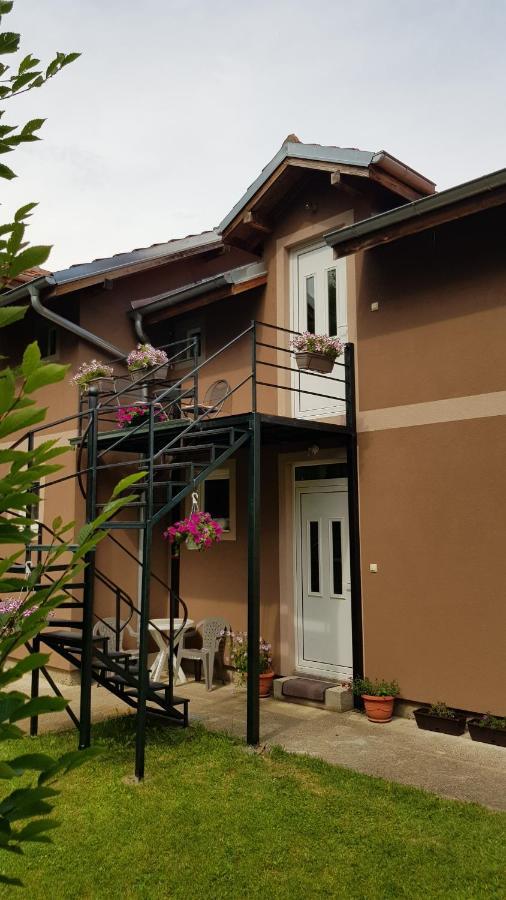 Apartmani V&F Vrnjačka Banja Exterior foto